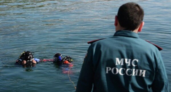 Мужчина упал в Енисей с разрушенного пешеходного моста и утонул