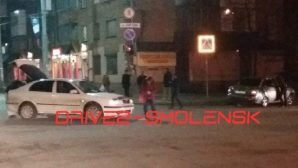 На перекрестке трех дорог в Смоленске произошло серьезное ДТП?