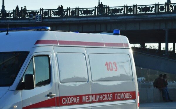 На юго-западе Москвы пациент с ножом набросился на фельдшера скорой