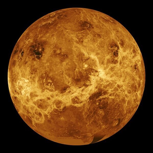 NASA будут искать землетрясения на Венере с помощью аэростатов