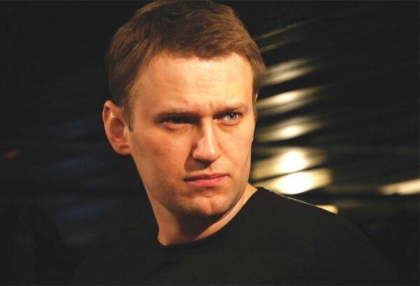 Навальный отсудил у Life 50 тыс. руб. за компромат на самого себя