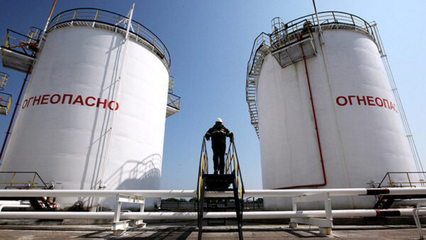 Нефтяные запасы России достигли 15 млрд тонн