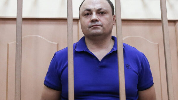 Обвиняемый в злоупотреблении полномочиями мэр Владивостока ушел в отставку