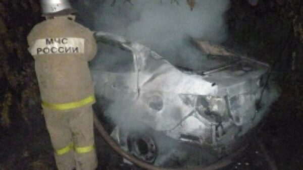 «Opel Zafira» сгорел в Липецке