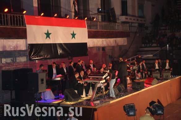 Победа Алеппо: Лучший голос Сирии порадовал горожан уникальным концертом (ФОТО, ВИДЕО)