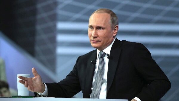 Путин подписал закон о налоговых льготах для участников реновации в Москве