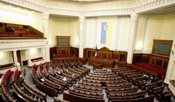 Рада и пустота: украинские депутаты массово прогуляли заседание