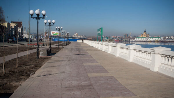 Реконструкцию Нижне-Волжской набережной планируют завершить к апрелю 2018 года