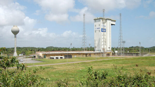 С космодрома во Французской Гвиане стартовала ракета-носитель Vega