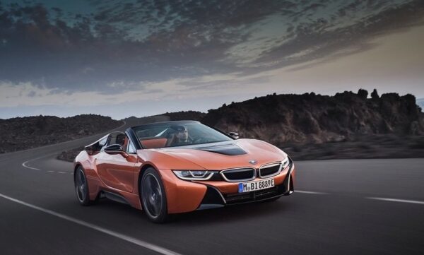 Случилось офицальное представление нового БМВ i8 Coupe и i8 Roadster