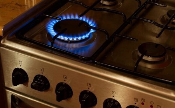 «Справедливая Россия» хочет лишить россиян бытового газа в жилых домах