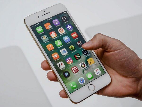 Стоимость нового iPhone 10 в России достигает 80 тысяч рублей