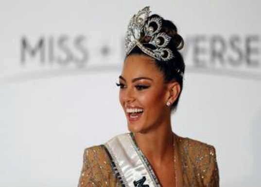 Титулом "Мисс Вселенная" теперь владеет девушка из ЮАР