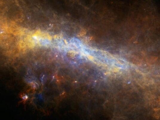 Учёные: Млечный Путь начал пожирать соседнюю Галактику