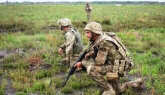 В Донбассе погиб один украинский военный, еще один ранен, — штаб