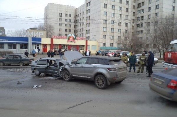 В Магнитогорске в ДТП погиб отец, забрав новорожденного сына из роддома