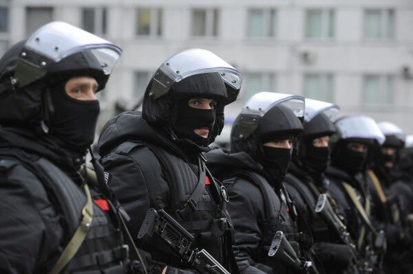 В Москве число задержанных возросло до 200 человек