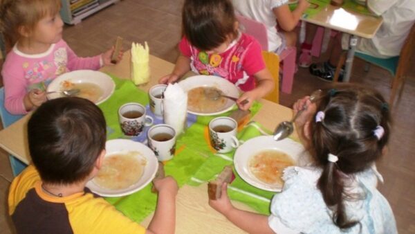 В нижегородских детсадах выявлено более 400 случаев нарушений в сфере питания