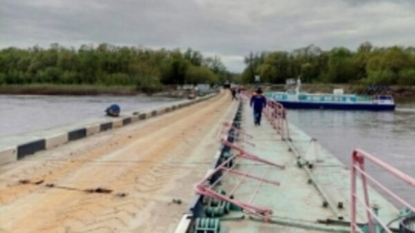 В Нижегородской области закрылась автомобильная переправа через Суру