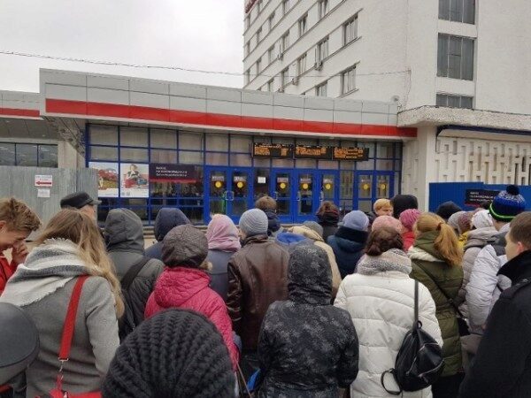 В Нижнем Новгороде началась массовая эвакуация