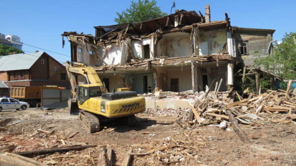 В Нижнем Новгороде последовательно уничтожают деревянные дома