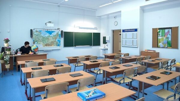 В Нижнем Новгороде шестиклассница терроризирует сверстников и учителей
