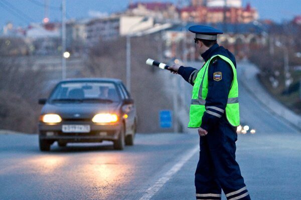 В Подмосковье иномарка сбила регулировщика ГИБДД