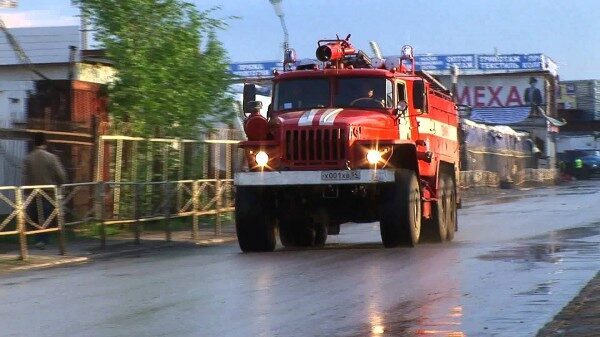 В Подмосковье на Ярославском шоссе горит «Газель»