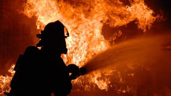В Сормове загорелась многоэтажка: два человека погибли