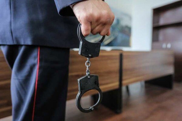 В Югре адвоката посадили на 4 года за избиение подростка