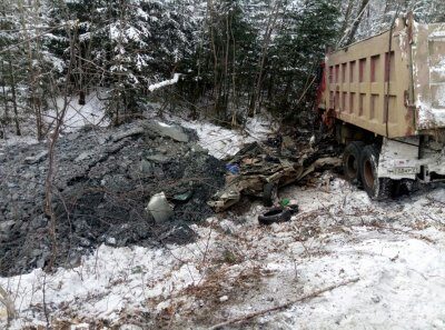 В Хабаровском крае иностранная машина врезалась в фургон, погибли 3 человека