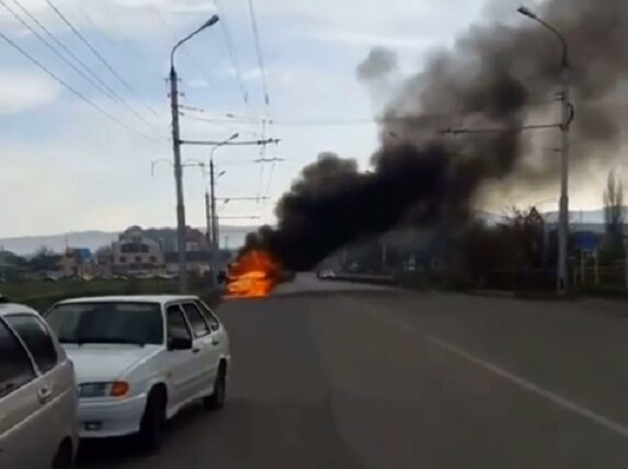 Видео сгоревшей в Нальчике маршрутки обсуждают в Сети