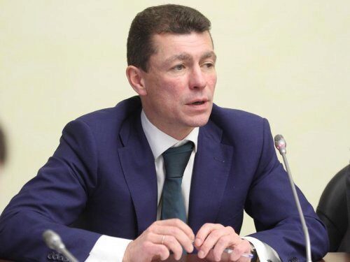 Власти РФ выделят средства на повышение зарплаты для бюджетников