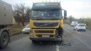 Водитель легковушки погиб в ДТП с грузовиком под Краснодаром