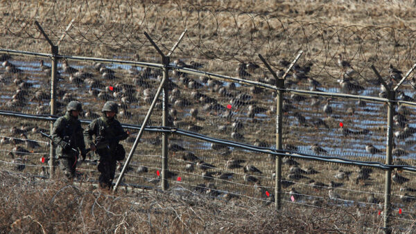 Военный из КНДР ранен при попытке бегства в Южную Корею