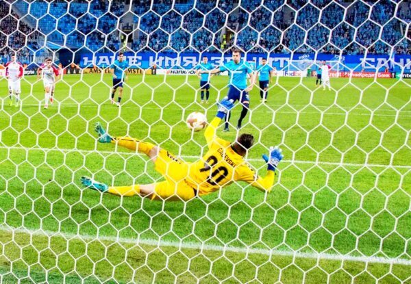 «Зенит» обыграл «Вардар» в матче Лиги Европы