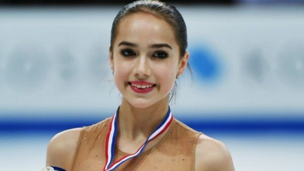 15-летняя Алина Загитова стала чемпионкой Российской Федерации по фигурному катанию