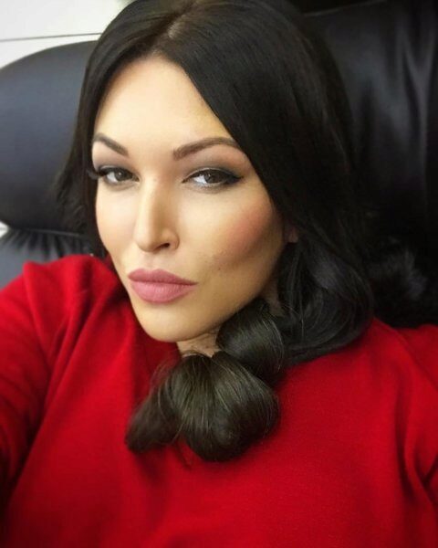 35-летняя Ирина Дубцова шокировала фанатов «обколотым» лицом