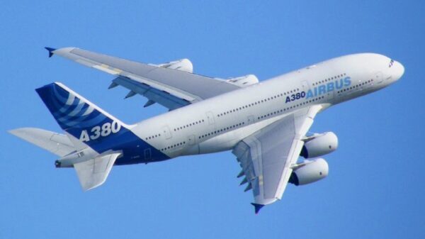 Airbus может снять с производства крупнейший авиалайнер