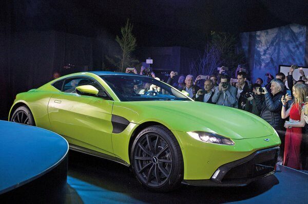 Aston Martin Vantage может получить V12 и механическую трансмиссию