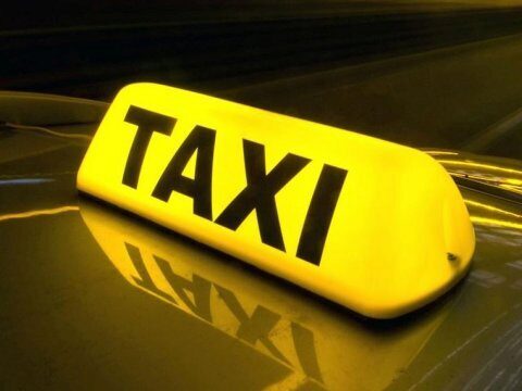 Автоинспекторы нашли в Саратове 12 неисправных машин такси