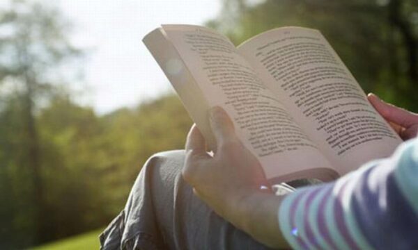 Чтение вслух улучшает память, - сообщает новое исследование