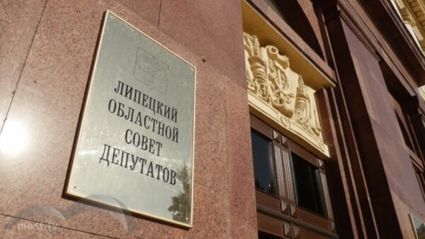 Депутаты одобрили кандидатов на присвоение звания «Заслуженный работник культуры»