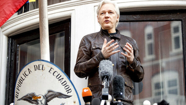 Эквадор согласился предоставить убежище основателю WikiLeaks