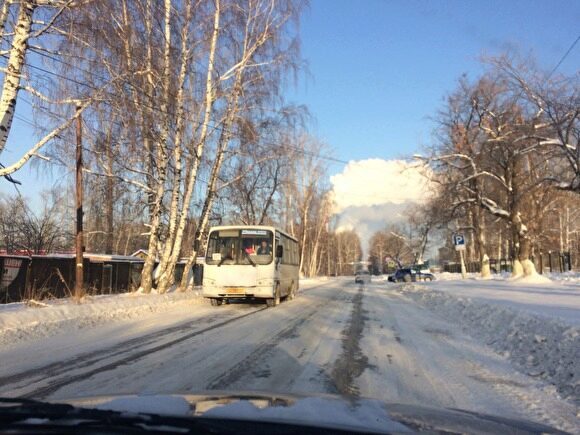 Еще в одном свердловском городе ГИБДД ввела ограничения транспорта из-за нечищеных дорог