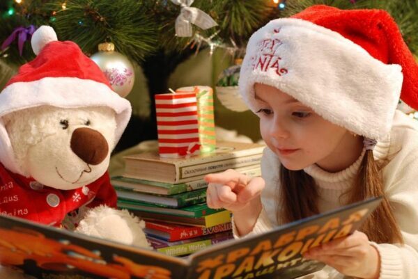 Главный Дед Мороз России поздравит около трех миллионов детей