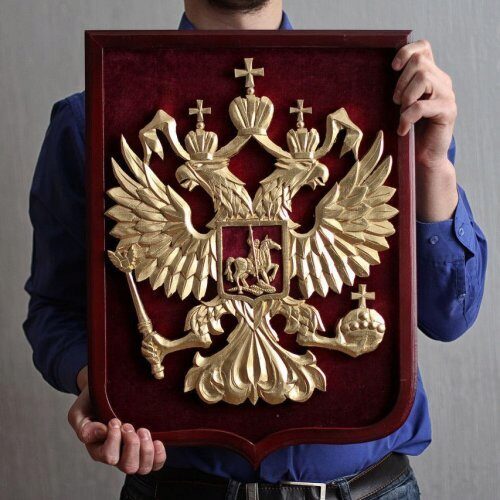 Госдума разрешила печатать герб России на сувенирах