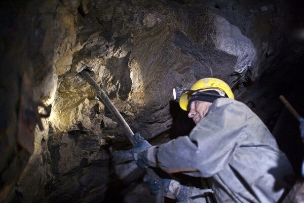Источник рассказал о состоянии спасенных работников шахты «Есаульская»