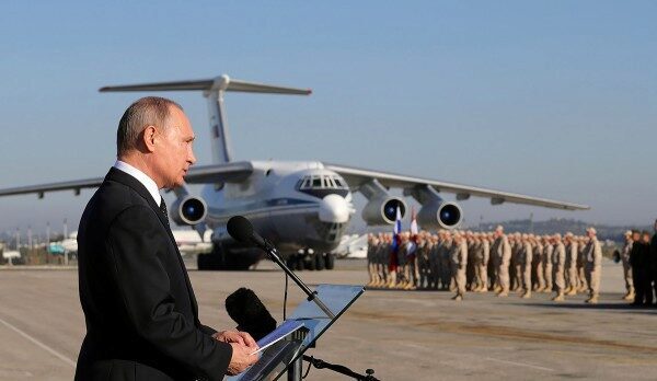 Летчики рассказали о прикрытии борта Путина в Сирии