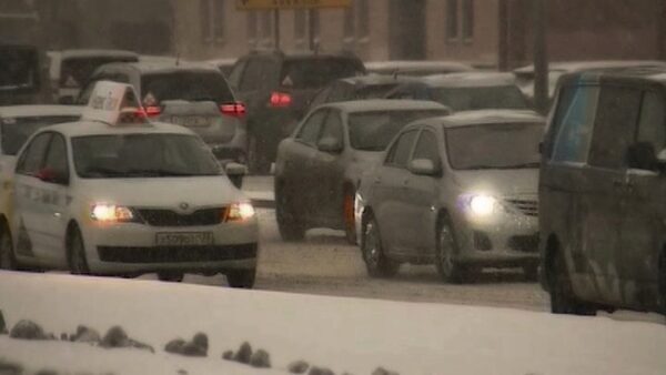 МЧС предупреждает петербуржцев о тумане, снеге и дожде во вторник
